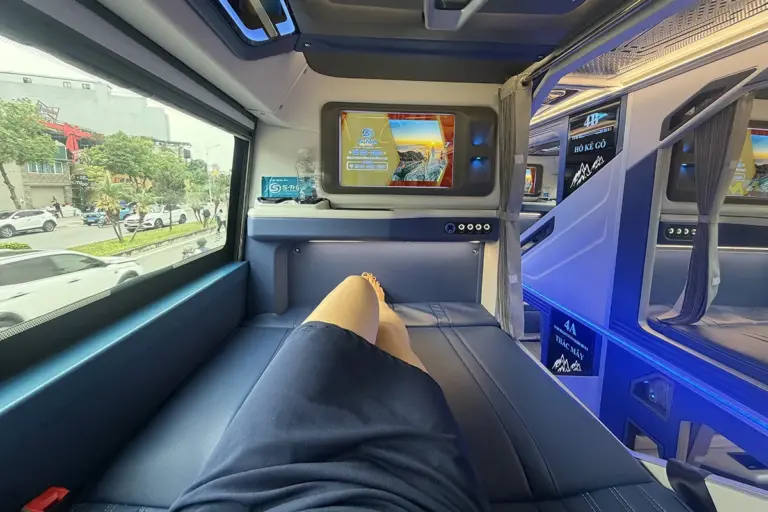 Xe cabin 24 vip + Limousine 11s