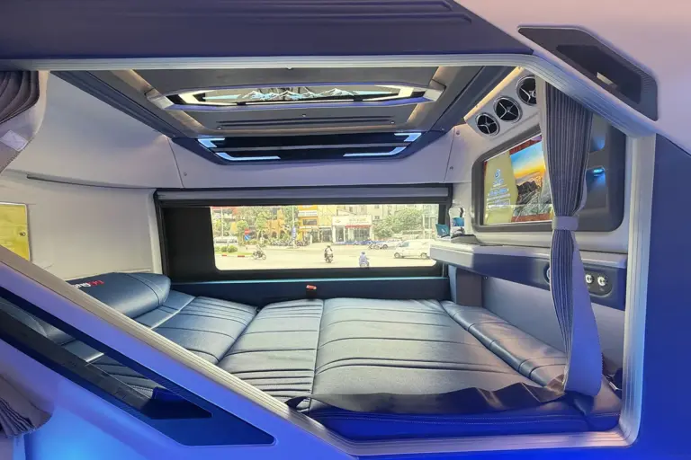 Xe cabin 24 vip + Limousine 11s