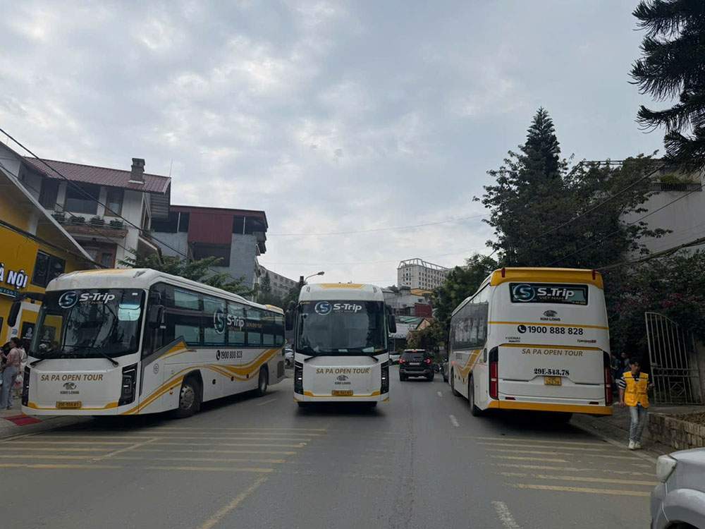 vé xe khứ hồi Hà Nội Sapa