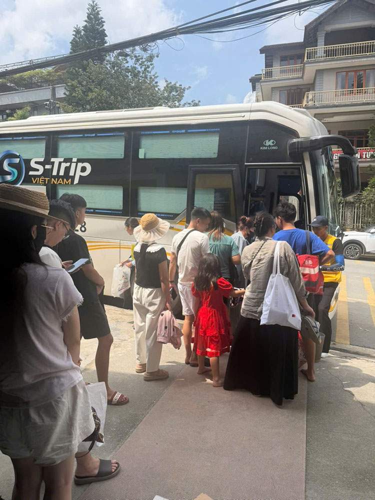 đặt xe Hà Nội Sapa dịp lễ